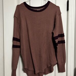 SO Women's Sweater in Mauve and Dark Purple